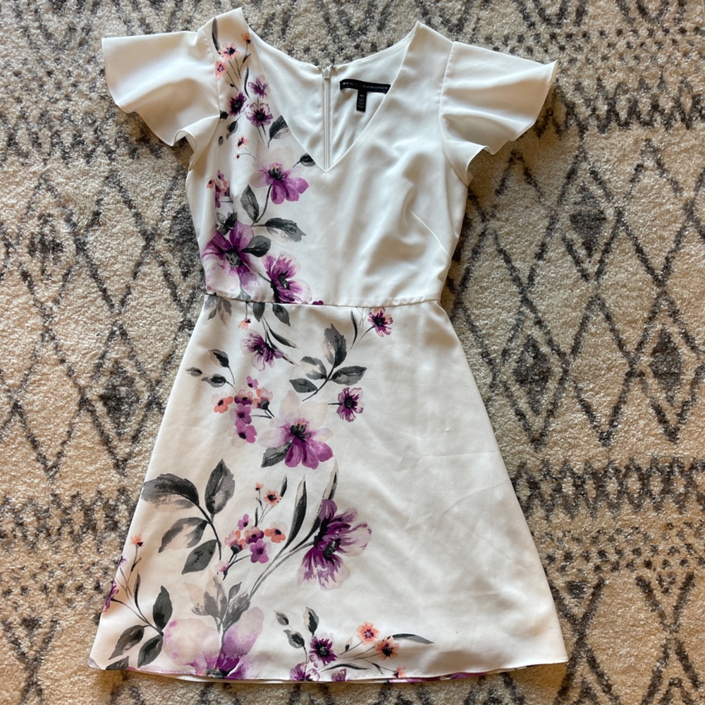 White House ll Black Market 00 Floral Dress